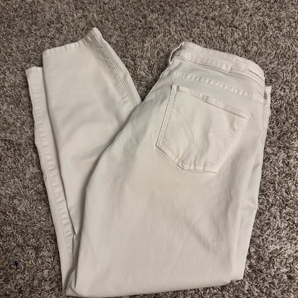 Calvin Klein Jeans Women's Off-White Skinny Jeans